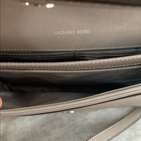 Michael Kors Crossbody - Picture 3 of 5